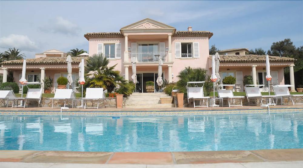 Hotel Villa Les Rosiers Гримо Екстер'єр фото