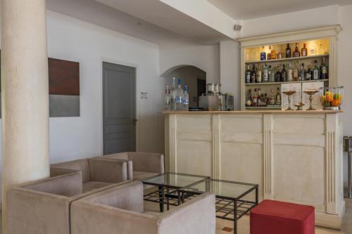 Hotel Villa Les Rosiers Гримо Екстер'єр фото
